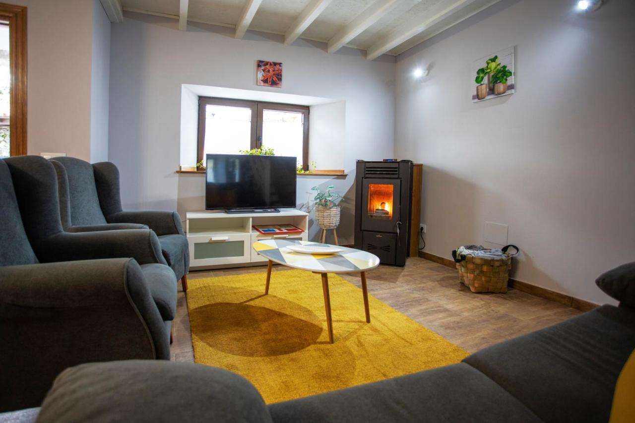 Casa De Campo En Llanes Para 8 Personas Ла-Гальгера Экстерьер фото